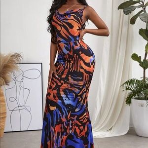 All over print backless dress